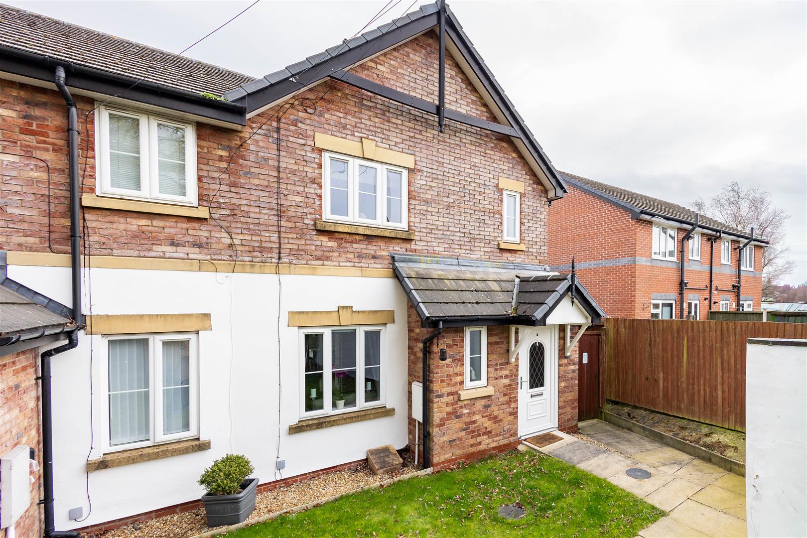 3 bed property in Withy Gardens, Preston